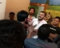 नवी मुंबई में एक होटल में नहीं बजा मराठी गाना... एमएनएस नेता ने मैनेजर को जड़ दिया थप्पड़