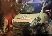मुंब्रा के कौसा में एक पुलिस की गाड़ी की टक्कर डिवाइडर से