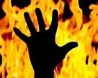 ठाणे में मकान में आग लगने से दंपति की दर्दनाक मौत... तीन लोगों को बचाया गया