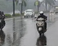 मुंबई : हल्की बारिश या गरज के साथ छींटे पड़ने का अनुमान