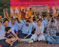 मुंबई : लोको पायलटों ने अपनी बहुप्रतीक्षित मांगों को लेकर 48 घंटे का उपवास आंदोलन किया