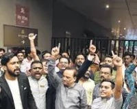 मुंबई में शिवसेना (UBT) और भारतीय जनता पार्टी से जुड़े लेबर यूनियन के सदस्यों के बीच झड़प