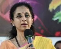 दिल्ली में सांस लेना मतलब 50 सिगरेट पीने जैसा', सुप्रिया सुले ने उठाया प्रदूषण का मुद्दा