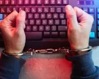 मुंबई : इंटरनेशनल ऑनलाइन फ्रॉड नेटवर्क पर बड़ी कार्रवाई ; आठ लोग गिरफ्तार