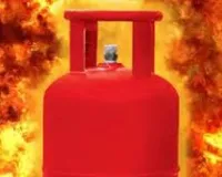 मानखुर्द की एक चॉल में गैस सिलेंडर फटने से दो लोग झुलस गए