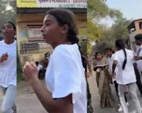 मुंबई : मैराथन में तीसरा स्थान जीतने के बाद छात्रा की मौत