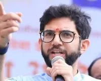 मुंबई : ठाकरे परिवार के साथ आने में कोई हताशा नहीं: आदित्य ने बीएमसी चुनाव को मुंबई की पहचान बचाने की लड़ाई बताई