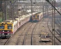 मुंबई : 102 लोकल ट्रेन हुईं कैंसिल, रेलवे ने बताई वजह 