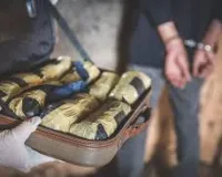 मुंबई जाने के लिए एयरपोर्ट पहुंचे यात्री के बैग से मिले चार कारतूस, पुलिस जांच में जुटी