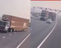 दिल्ली-मुंबई एक्सप्रेसवे पर स्टंट करने वाले ट्रक चालक को पुलिस ने गिरफ्तार किया