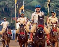 मुंबई पुलिस के बेड़े में शामिल हुए 21 ट्रेंड घोड़े, बीच और दुर्गम इलाकों में करेंगे पेट्रोलिंग