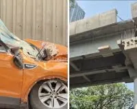 मुंबई : मेट्रो स्तंभ का एक हिस्सा गिर गया और एक ऑटो-रिक्शा पर जा गिरा, जिससे एक व्यक्ति की मौत हो गई और तीन लोग घायल 