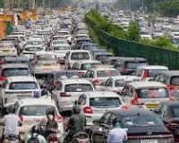 मुंबई : पुणे-मुंबई एक्सप्रेसवे पर फिर भीषण जाम, कई किलोमीटर तक लगी वाहनों की कतार, यात्री परेशान