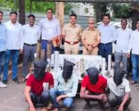 नवी मुंबई  : महापे MIDC में तार चोरी के शक में आदमी की पीट-पीटकर हत्या करने के आरोप में 4 गिरफ्तार