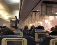 मुंबई-जयपुर फ्लाइट हवा में थी, तभी हो गया धुआं- धुआ, पैसेंजर को टोका तो हो गया गजब ड्रामा