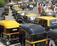मुंबई : सरकार ने ट्रैफिक और प्रदूषण का हवाला देते हुए नए ऑटो रिक्शा परमिट जारी करना बंद कर दिया