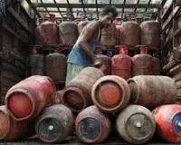 मुंबई : पश्चिम एशिया संकट: भारत में LPG आपूर्ति पर असर, चेन्नई-मुंबई-बंगलूरू के होटलों का काम पड़ा ठप; एक्शन में सरकार