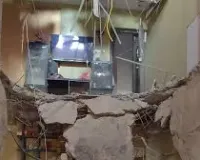 विरार : विरार पूर्व में छत का स्लैब गिरने से बड़ा हादसा टला ₹ 18.7 8