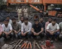मुंबई : एमटीएनएल केबल चुराने के आरोप में अंतर-राज्यीय गिरोह के नौ सदस्य गिरफ्तार; हाइड्रा क्रेन और औजार जब्त