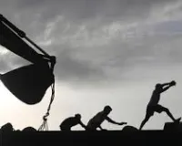 मुंबई :  वायु प्रदूषण नियमों के उल्लंघन को लेकर 1,073 निर्माण स्थलों को काम रोकने के नोटिस जारी किए 