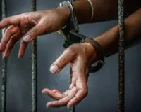 ठाणे स्टेशन पर सतर्क यात्री ने 54,000 के मोबाइल की चोरी रोकी, चोर गिरफ्तार