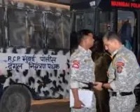 मुंबई : मालाड पूर्व में दो गुटों के बीच हिंसक झड़प, पुलिस ने किया हल्का बल प्रयोग