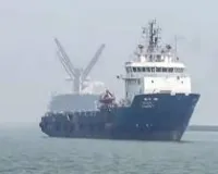 मुंबई : कराची जा रहा था जहाज, ईरान ने होर्मुज में रोका, अब मुंबई की ओर रवाना, बीच में हो गया 'खेल'!