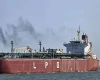 मुंबई : ईंधन संकट के बीच भारत को मिली बड़ी खुशखबरी, होर्मुज पार कर मुंबई आया एलपीजी टैंकर  