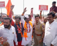 प्याज के दामों पर बवाल: सेना UBT ने समृद्धि एक्सप्रेसवे जाम किया, अंबादास दानवे हिरासत में