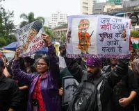 मुंबई : विरोध प्रदर्शनों पर मुंबई पुलिस की कार्रवाई, 400 लोग नामजद