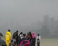 मुंबई में फिर शुरू हुई जोरदार बारिश, आंधी-तूफान की भी आशंका; आईएमडी ने जारी किया रेड अलर्ट