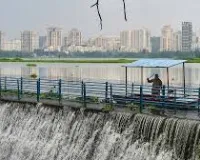 मुंबई: 7 में से 4 बांध लबालब भरे और ओवरफ्लो, फिर भी मुंबई में 10% पानी की कटौती जारी, BMC क्यों कर रही ऐसा? 