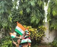 ठाणे के स्कूलों में ‘हर घर तिरंगा’ अभियान के तहत बच्चों ने बनाई तिरंगा राखी