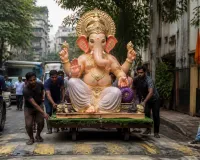 मुंबई में गणेश प्रतिमा गिरने से फिर हुआ हादसा, कई घायल; पहले हादसे में हुई थी दो की मौत