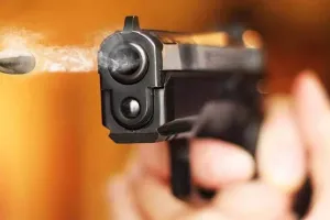 माहिम में हुई फायरिंग