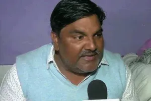प्रवर्तन निदेशालय-ई.डी. ने आम आदमी पार्टी के निलंबित पार्षद ताहिर हुसैन को गिरफ्तार किया