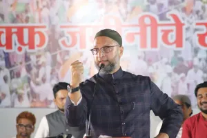 असदुद्दीन ओवैसी ने मुस्लिमों से ‘‘राजनीतिक धर्मनिरपेक्षता’’ से दूर रहने को कहा