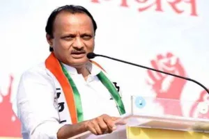 विपक्ष नेता अजित पवार की मुख्यमंत्री से मांग...विकास कार्यों को मत रोकिए