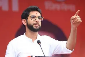 नया महाराष्ट्र बनाने के लिए शिवसेना के साथ आपका आशीर्वाद दें - शिवसेना नेता आदित्य ठाकरे 