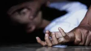 पिता ने दोस्तों संग मिलकर किया नाबालिग बेटी से रेप… बीस साल कैद