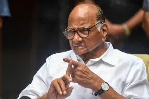 शरद पवार ने दावा किया कि शिंदे सरकार छह महीने से ज्यादा नहीं चलेगी