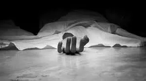 साकीनाका इलाके में 23 वर्षीय टेलर का क्षत-विक्षत शव उसके किराए के घर में पलंग के भीतर से बरामद