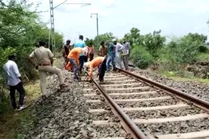 अमरावती शहर से 10 किमी दूर वलगांव रेलवे गेट पर हादसा