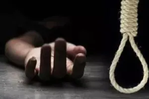 शादी के पांच साल बाद भी जब नहीं हुई संतान तो दुखी शख्स लगाई फांसी