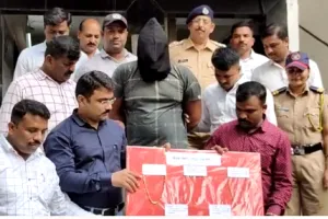 ठाणे के पालघर जिले में चैन स्नेचिंग करने वाला  ठाणे पोलिस की गिरफ्त में 