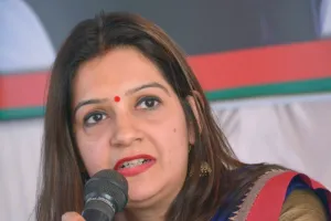 विदेशों में घरेलू हिंसा का सामना कर रहीं भारतीय महिलाओं की सुरक्षा पर ध्यान दे सरकार - सांसद प्रियंका चतुर्वेदी