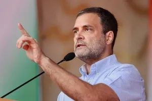 कौन कर रहा 'तिरंगे' पर राजनीति, कांग्रेस पार्टी ने तिरंगा तो लगाया, लेकिन… चीन से किसने ली 'हर घर तिरंगा' अभियान में मदद?