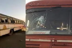 महाराष्ट्र : उस्मानाबाद शहर में बंद के दौरान अज्ञात बदमाशों ने एमएसआरटीसी की 8 बसों में की तोड़फोड़...