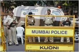 मुंबई पुलिस ने रंगदारी मामले में निलंबित अधिकारियों को किया बहाल...