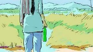 कांदिवली पूर्व के दामूनगर में शौचालय की बड़ी समस्या...महिलाएं खुले में शौच करने को मजबूर